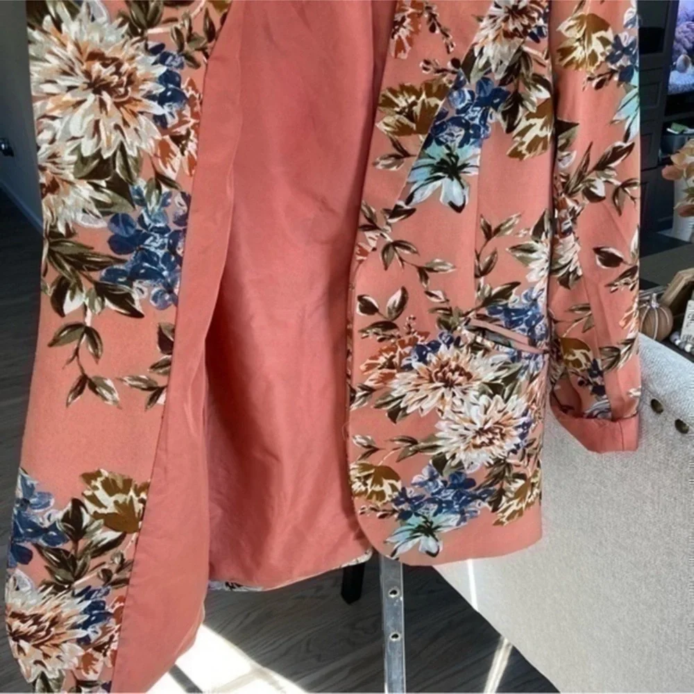 ✨Cynthia Rowley Coral Floral Blazer